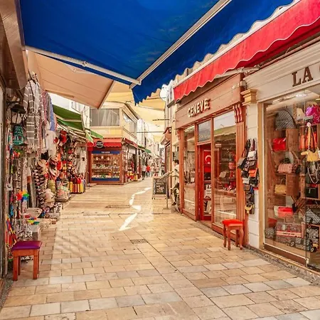 Bodrum Merkeze Yuerueme Mesafesinde Tarihi Tas Ev