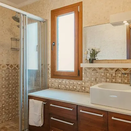 Bodrum Merkeze Yuerueme Mesafesinde Tarihi Tas Ev * Bodrum