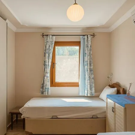 Bodrum Merkeze Yürüme Mesafesinde Tarihi Taş Ev Villa Bodrum
